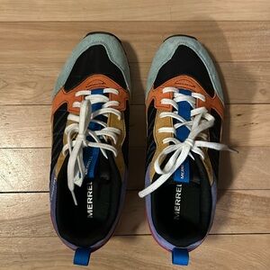 Merrel Women’s Alpine Size 8 Shoe